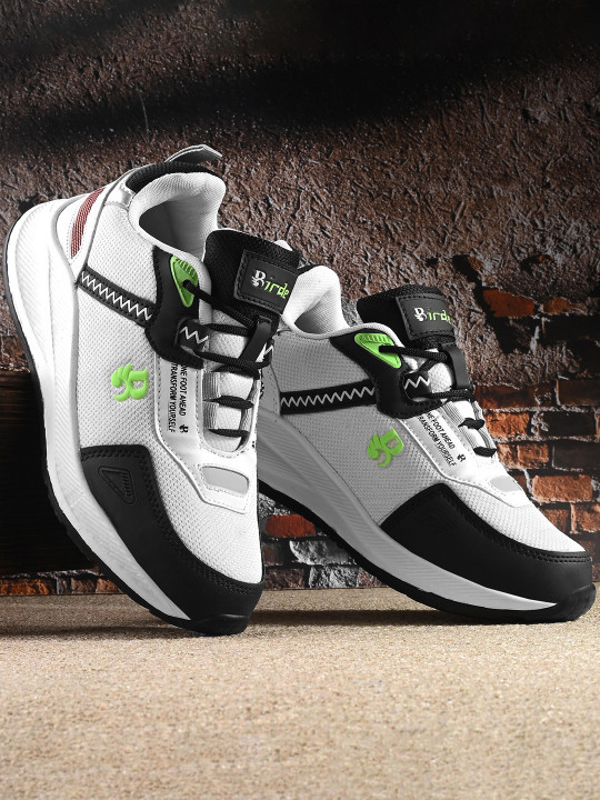 Men Advanced Chassis Technology Lace-Up Walking Shoes